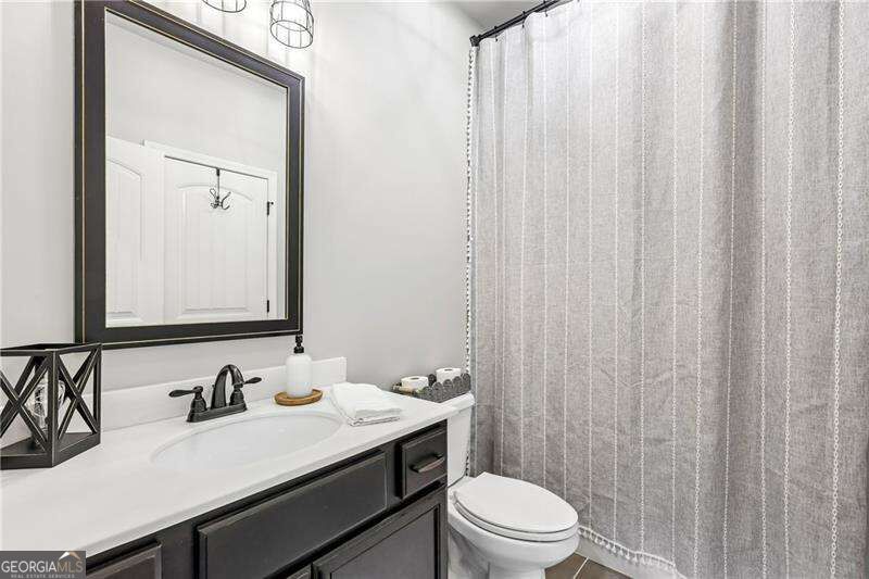 4060 Silverstone Drive Property Photo 38