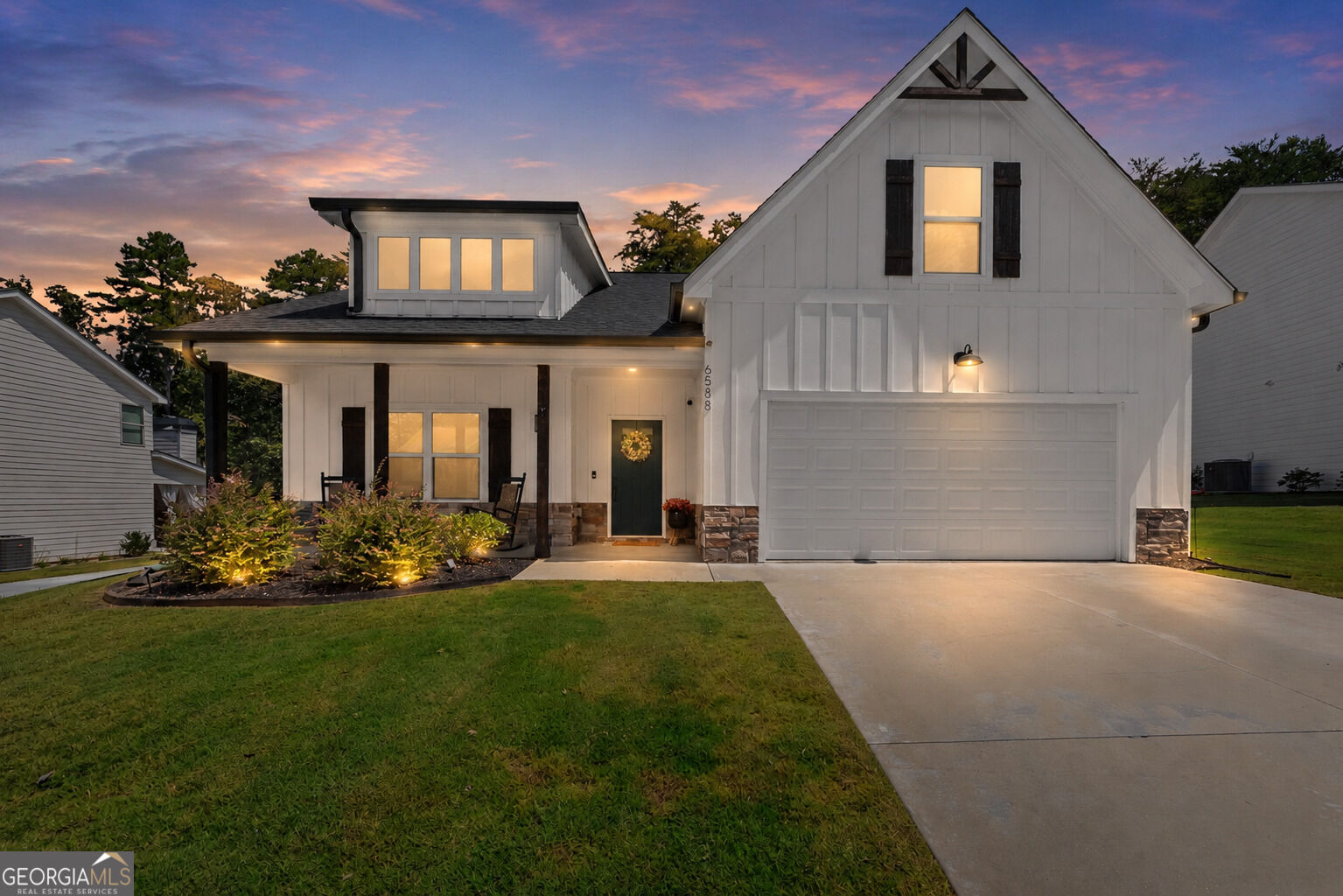 6588 River Station Drive Property Photo 2