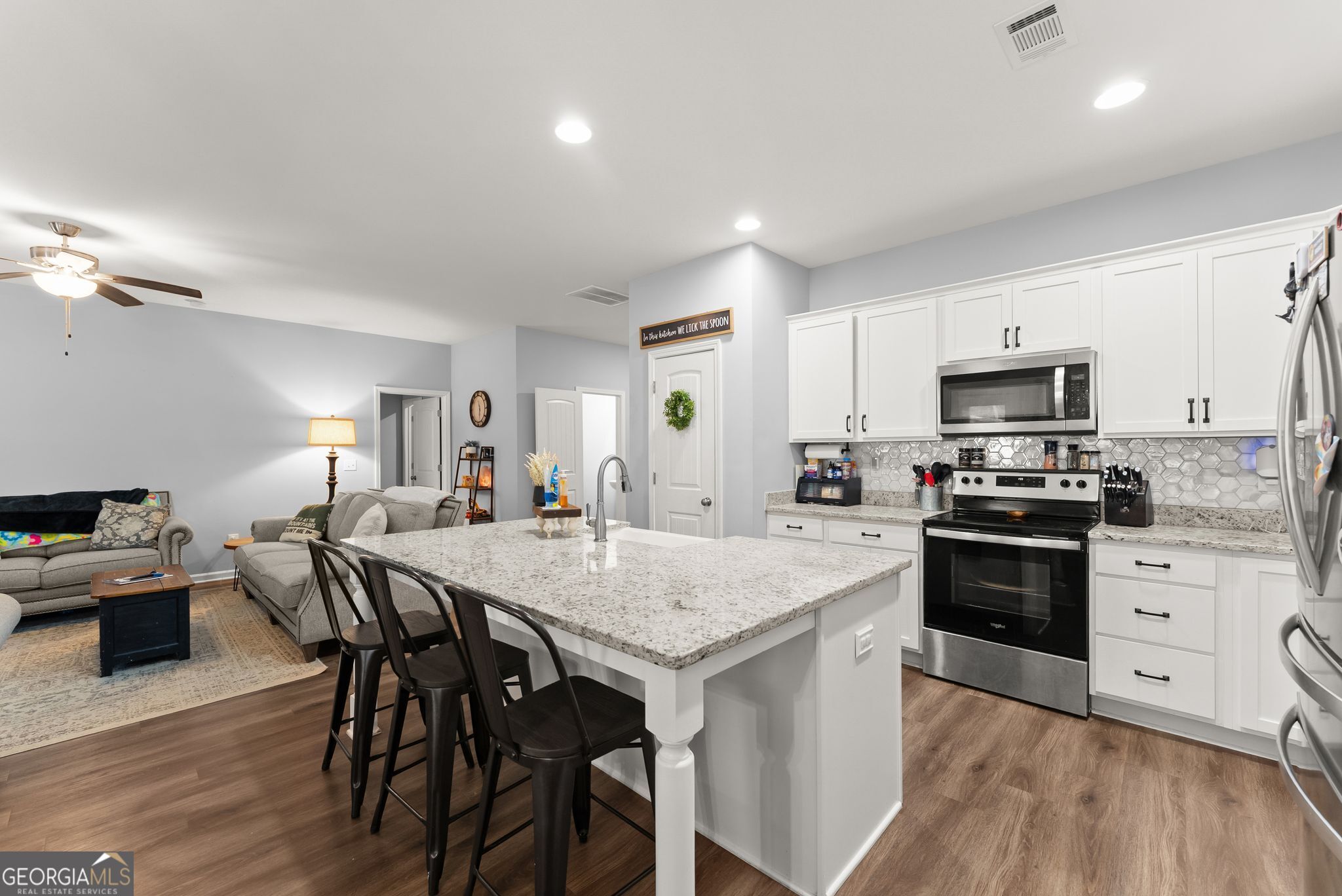 6588 River Station Drive Property Photo 16