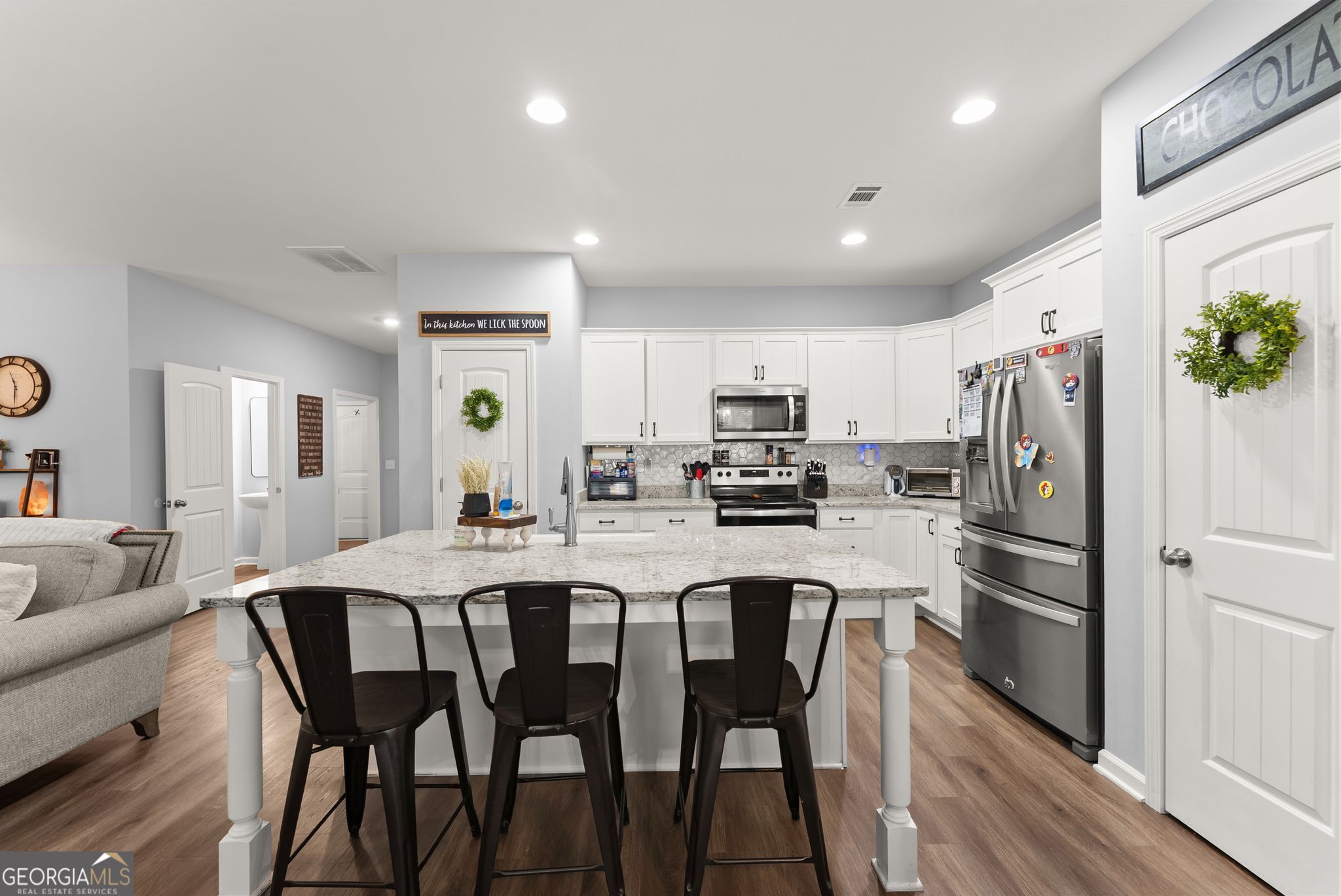 6588 River Station Drive Property Photo 17