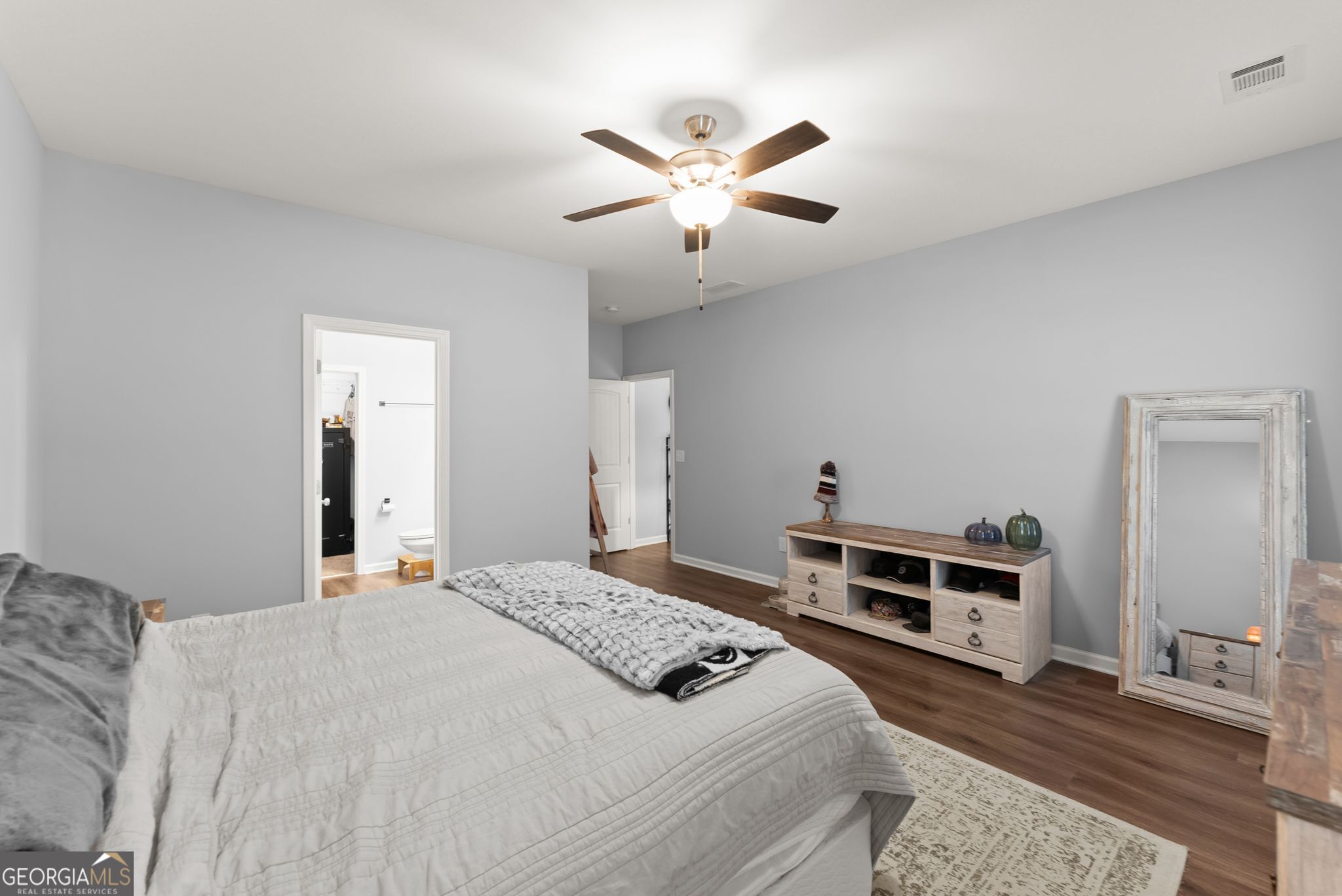 6588 River Station Drive Property Photo 23