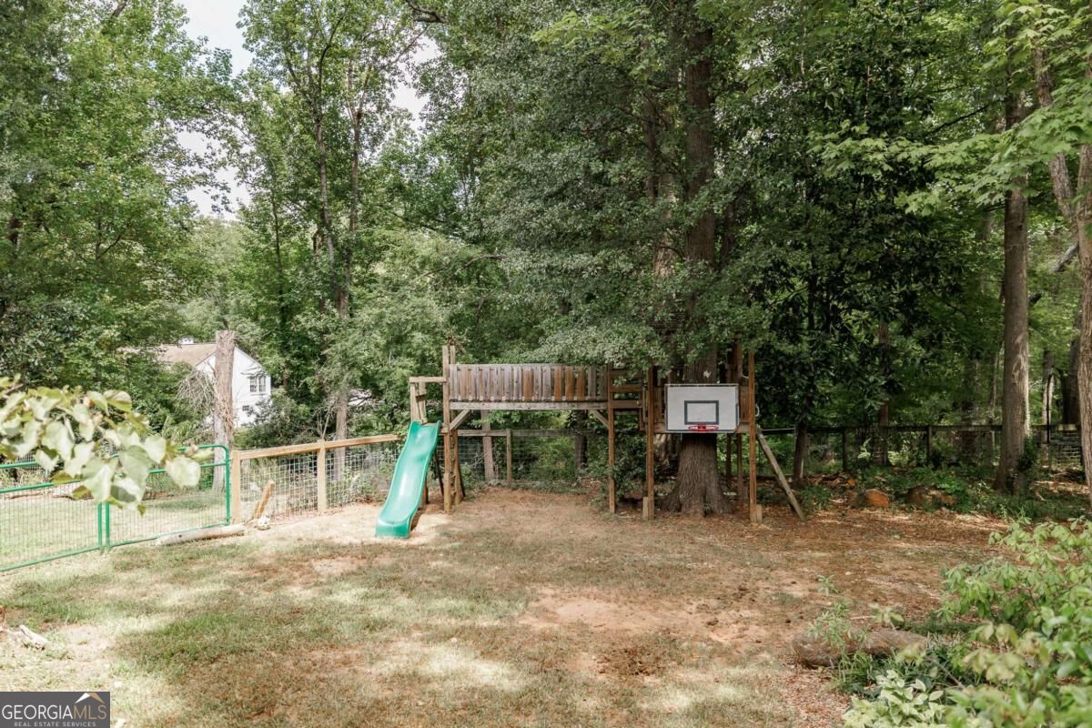 610 Holman Avenue Property Photo 54