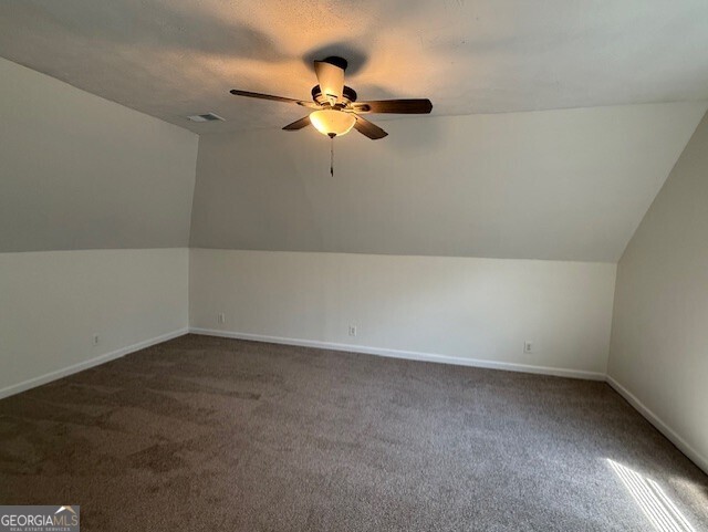 35 Chatsworth Circle Property Photo 17