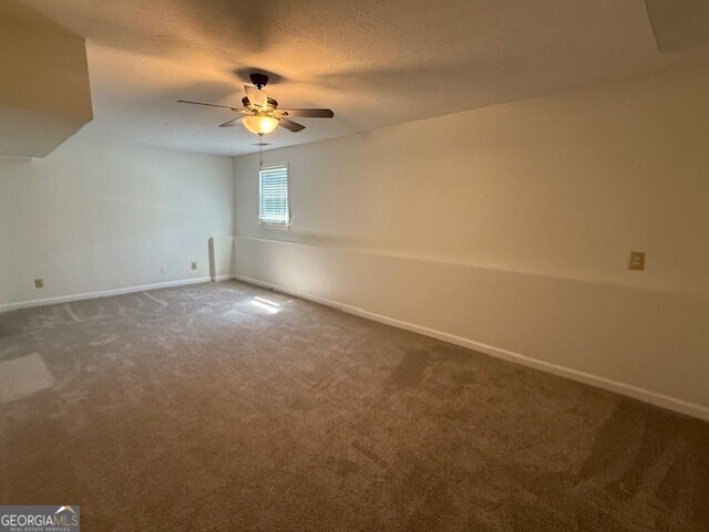 35 Chatsworth Circle Property Photo 20