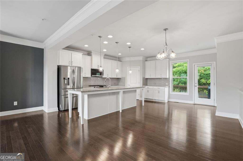 6428 Brookside Boulevard Se Property Photo 5