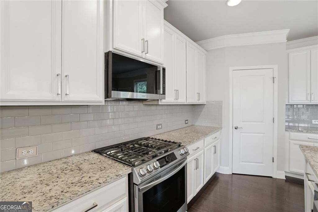 6428 Brookside Boulevard Se Property Photo 8
