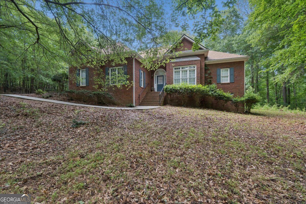 971 Cochran Road Property Photo 1
