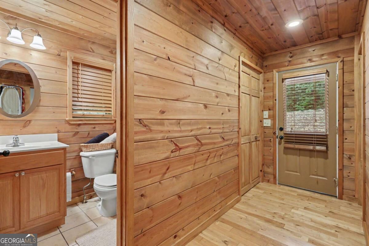 482 High Street Property Photo 31