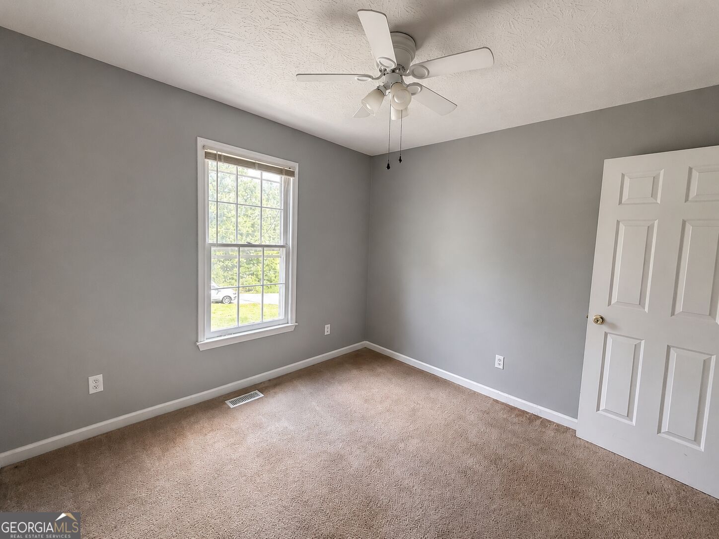 176 Deerfield Drive Property Photo 8