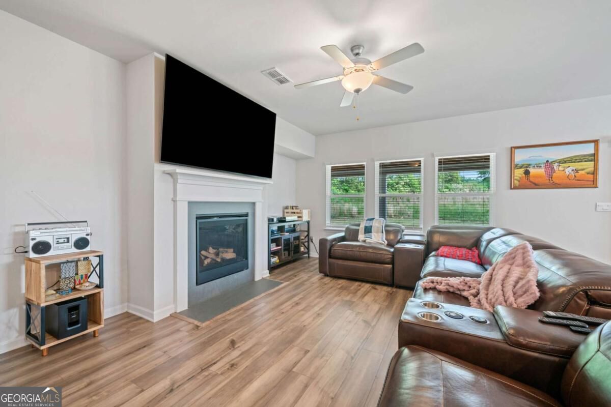 5911 Green Ash Court Property Photo 11