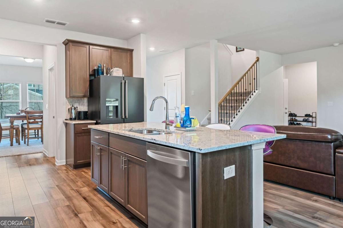 5911 Green Ash Court Property Photo 16