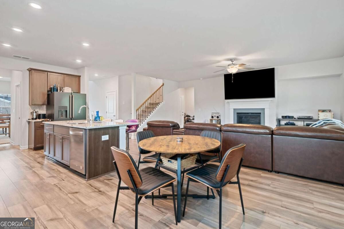 5911 Green Ash Court Property Photo 18