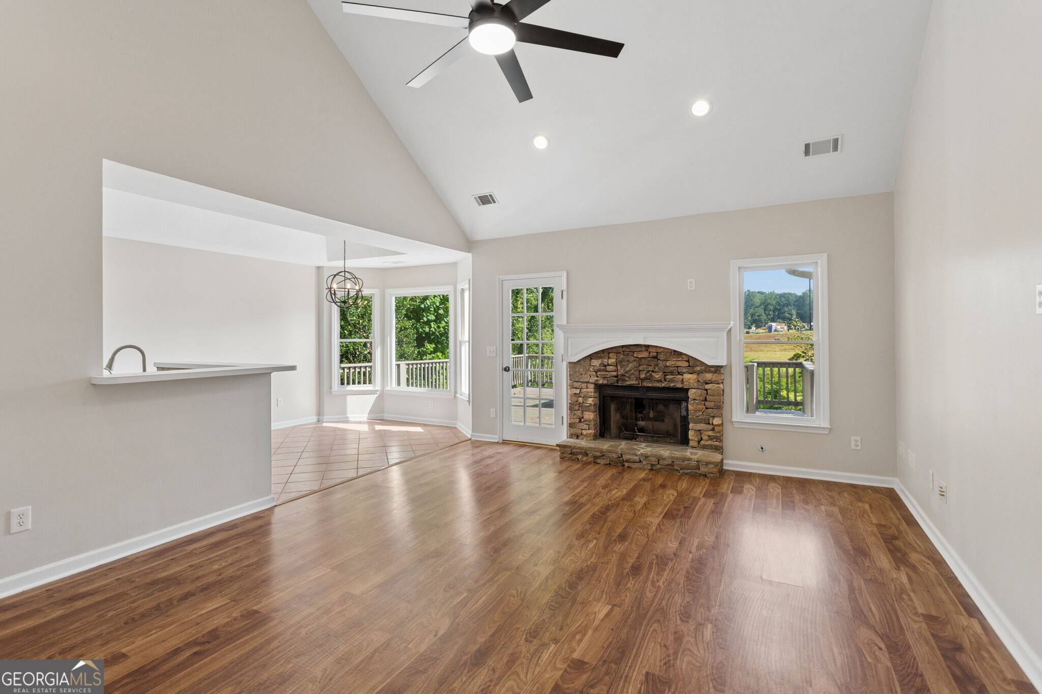 1433 Rosewood Creek Drive Property Photo 6