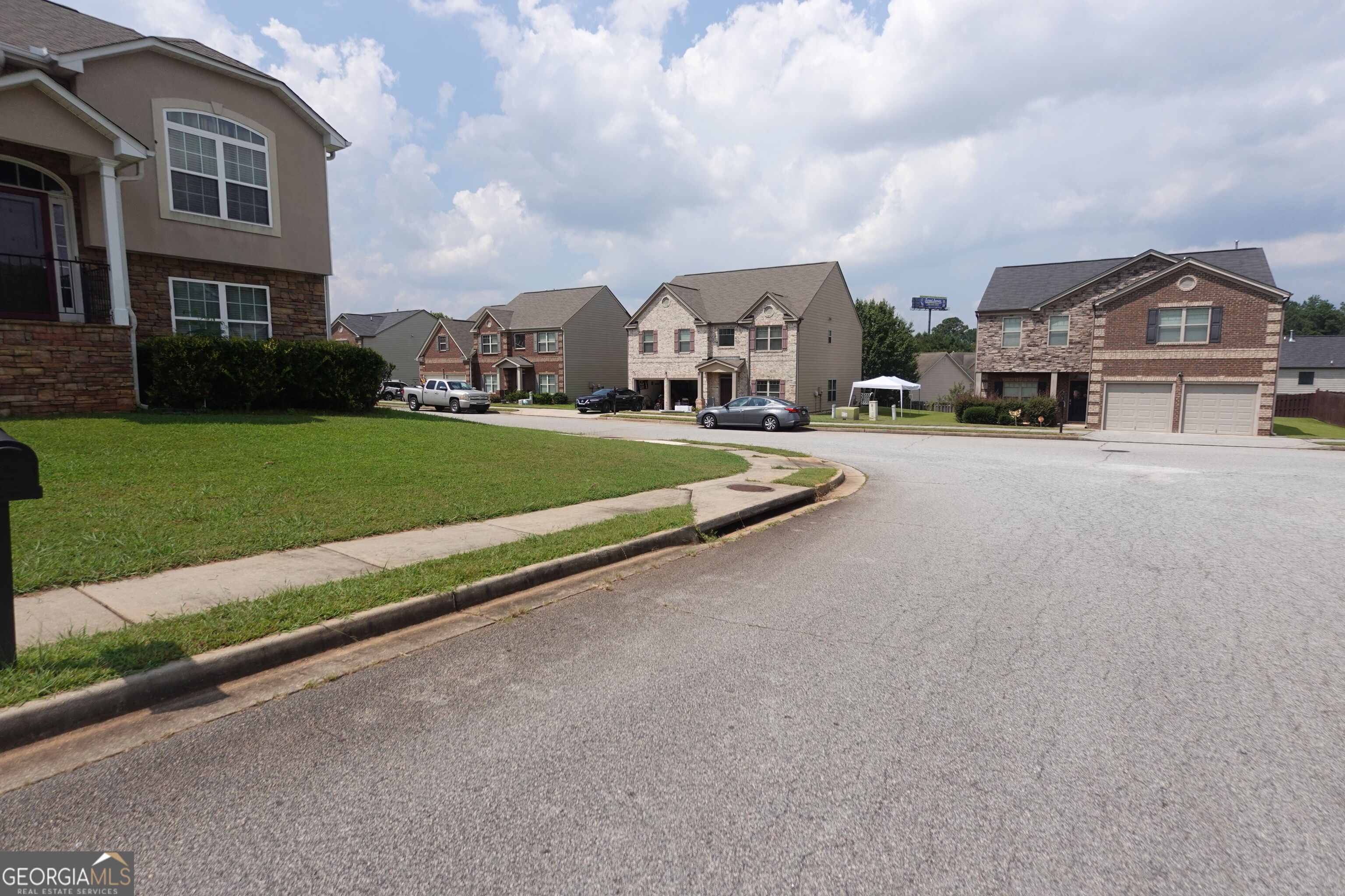 5943 Rex Ridge Court Property Photo 5