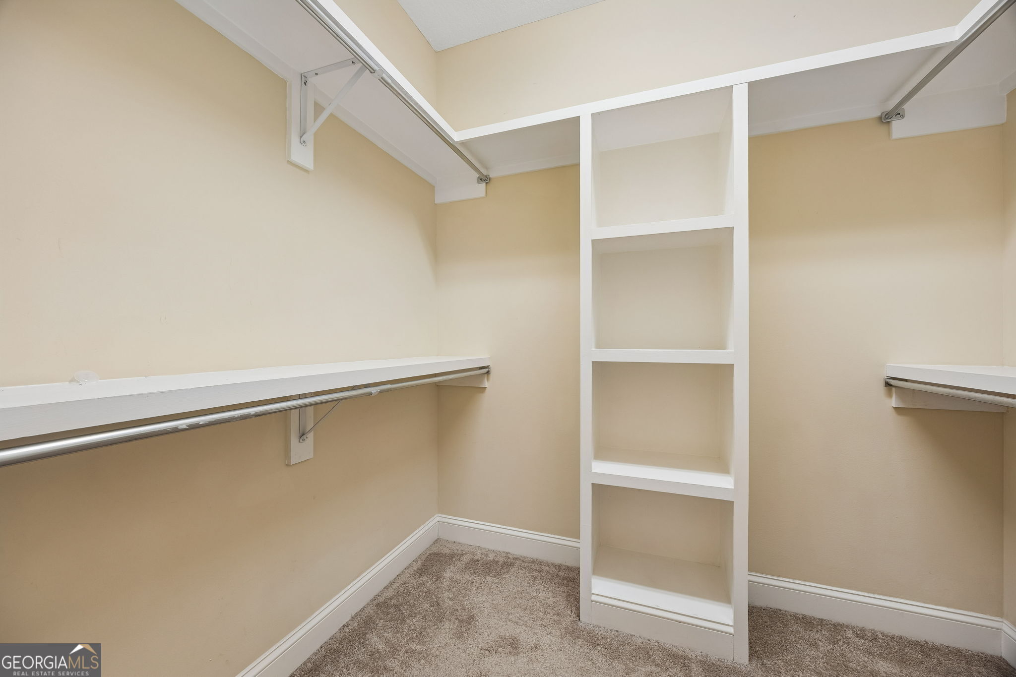 124 Brookshire Court Property Photo 21