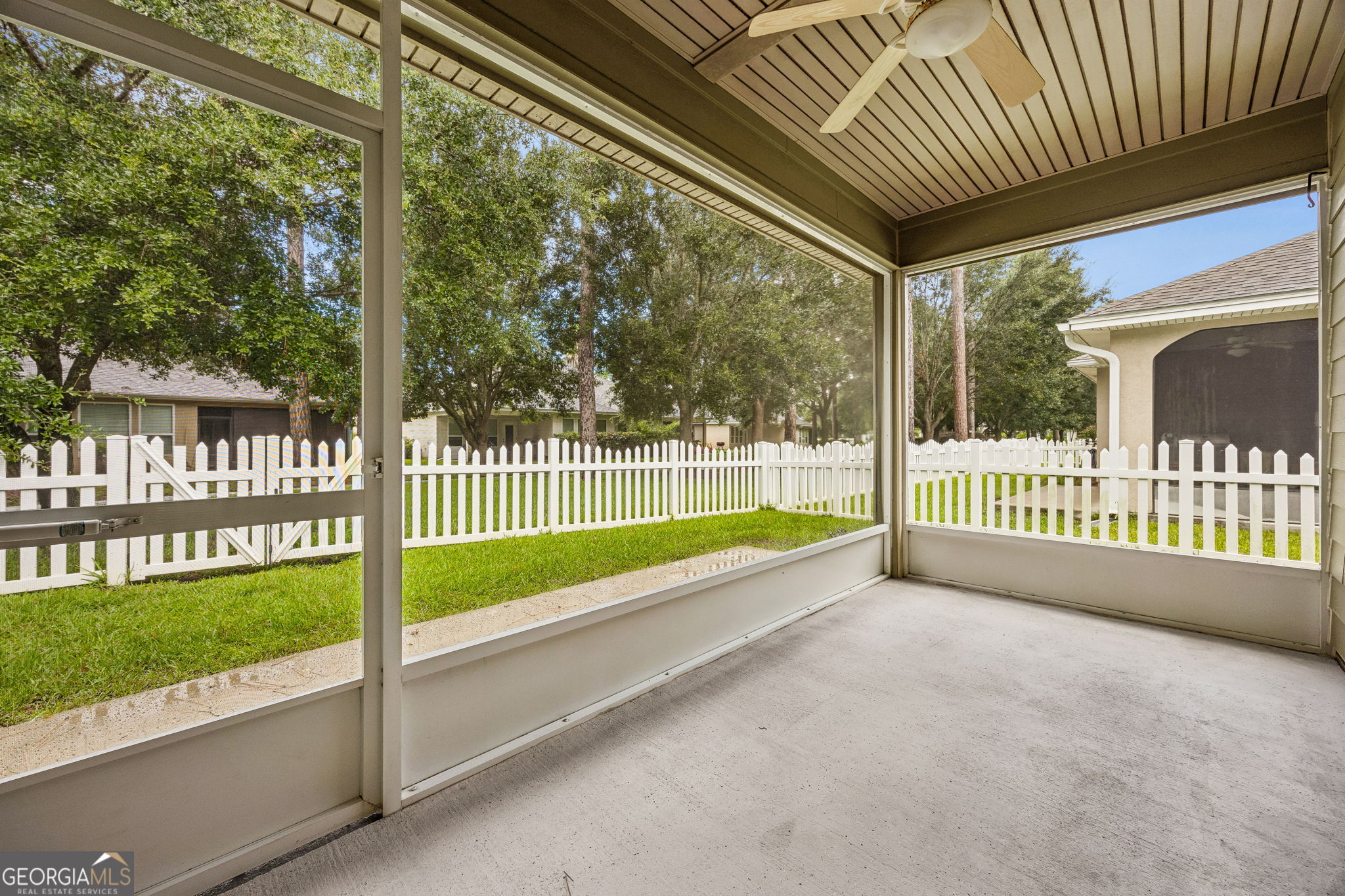 124 Brookshire Court Property Photo 32
