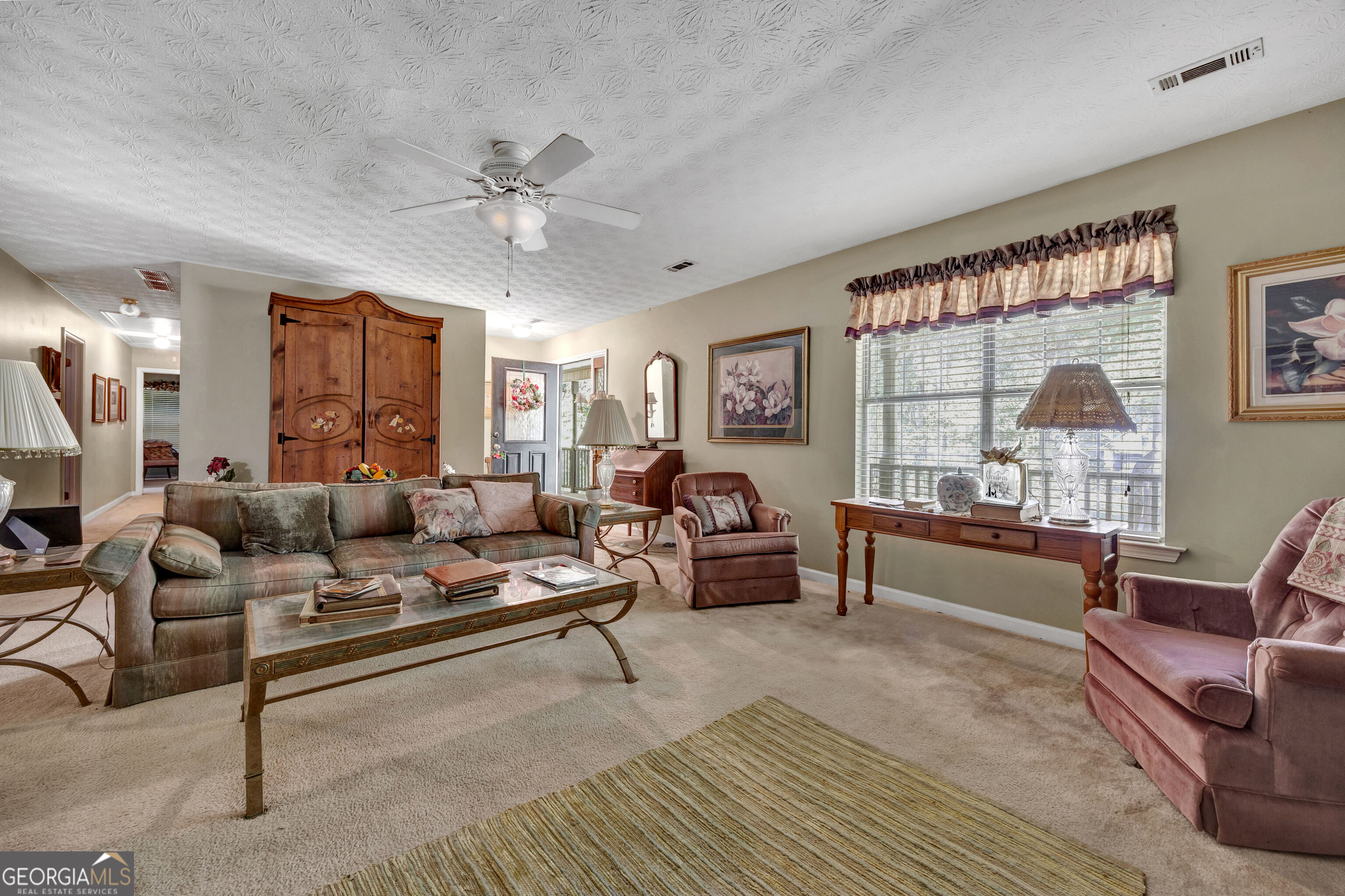 29 Bluejay Court Property Photo 7
