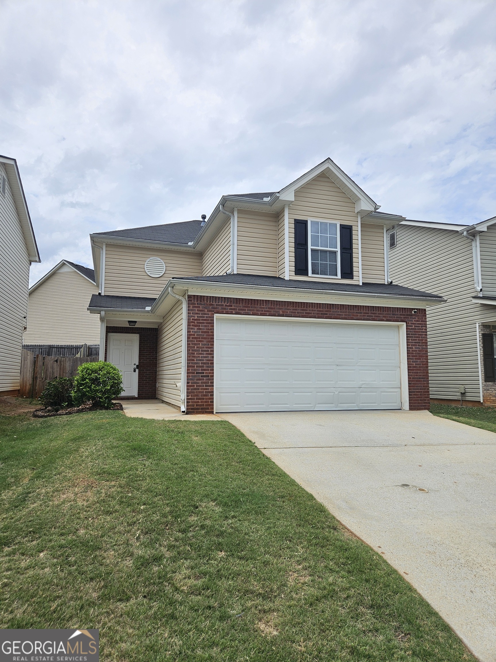 5225 Tussahaw Crossing Property Photo 1