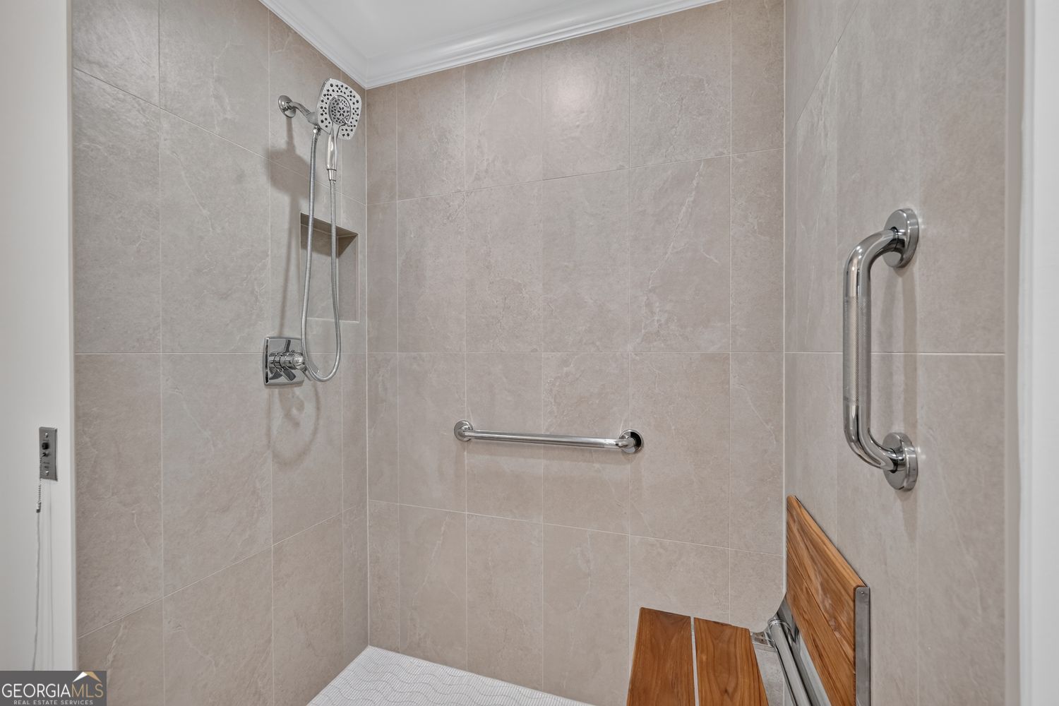 300 Johnson Ferry Rd Property Photo 14