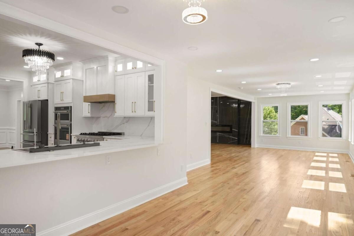 762 Bedford Oaks Drive Property Photo 14