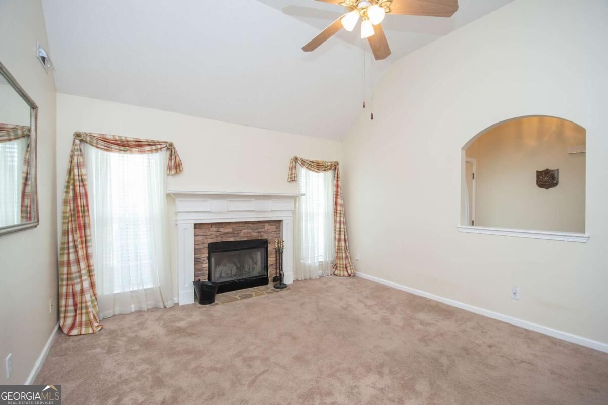 55 Woodrow Place Property Photo 7