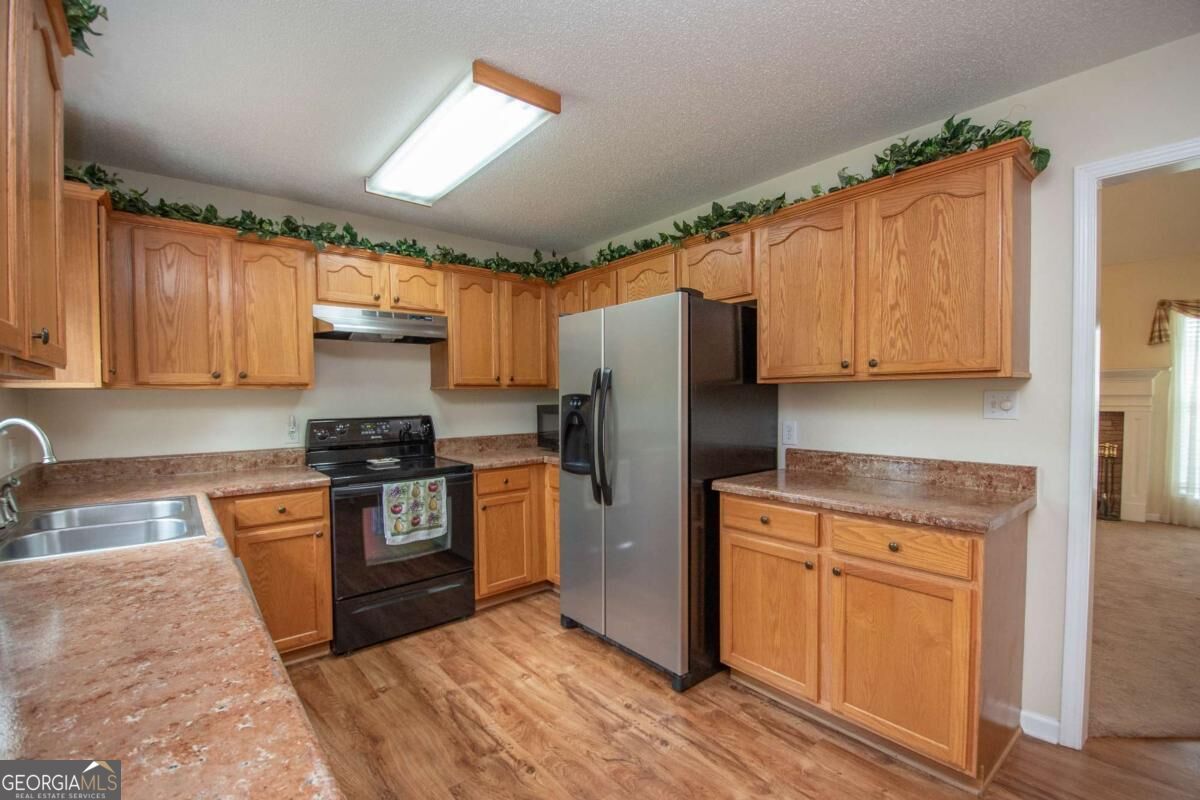 55 Woodrow Place Property Photo 12