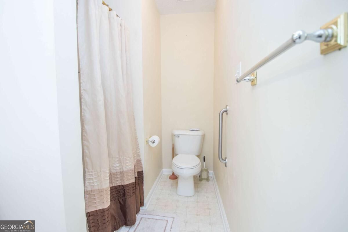 55 Woodrow Place Property Photo 23