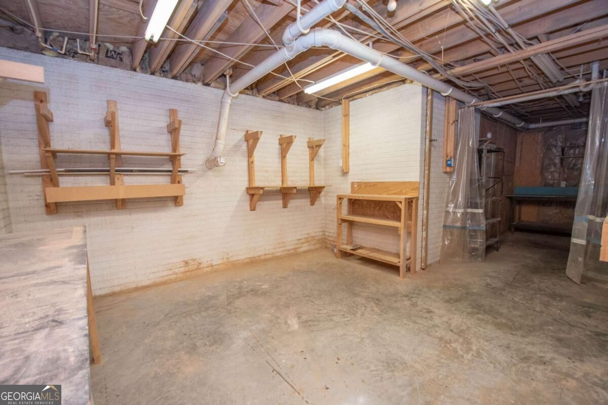 55 Woodrow Place Property Photo 34