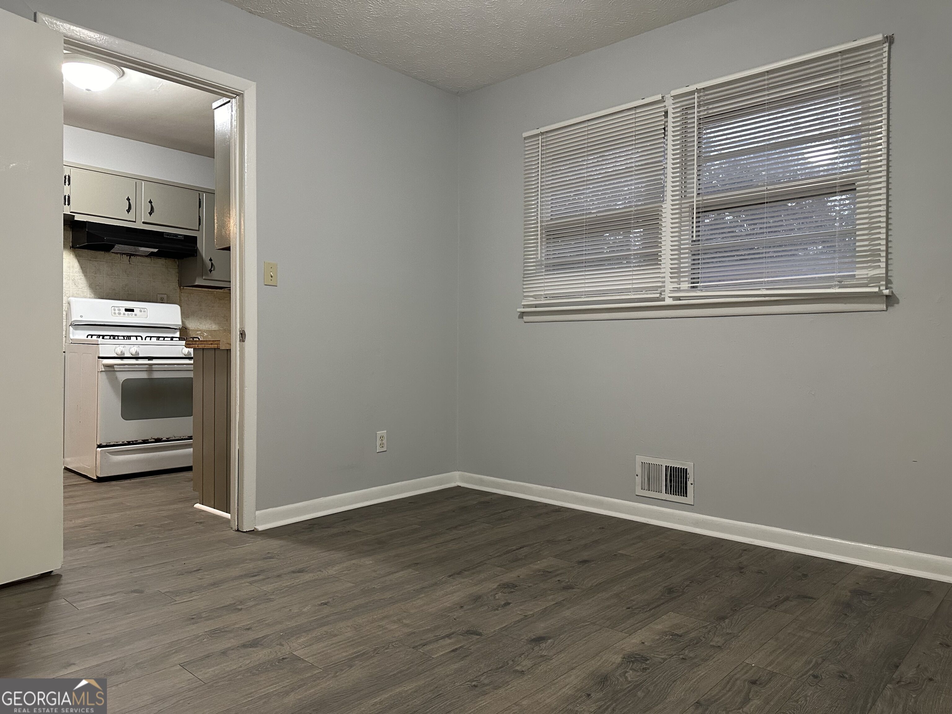 4522 Ridge Drive Property Photo 8