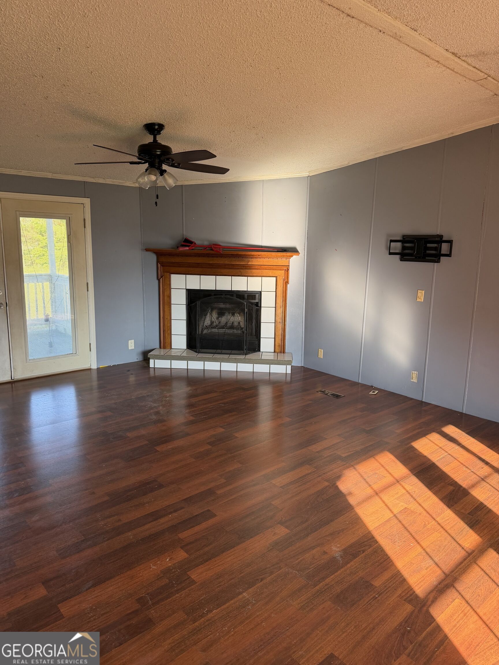 385 Dean Road Property Photo 6
