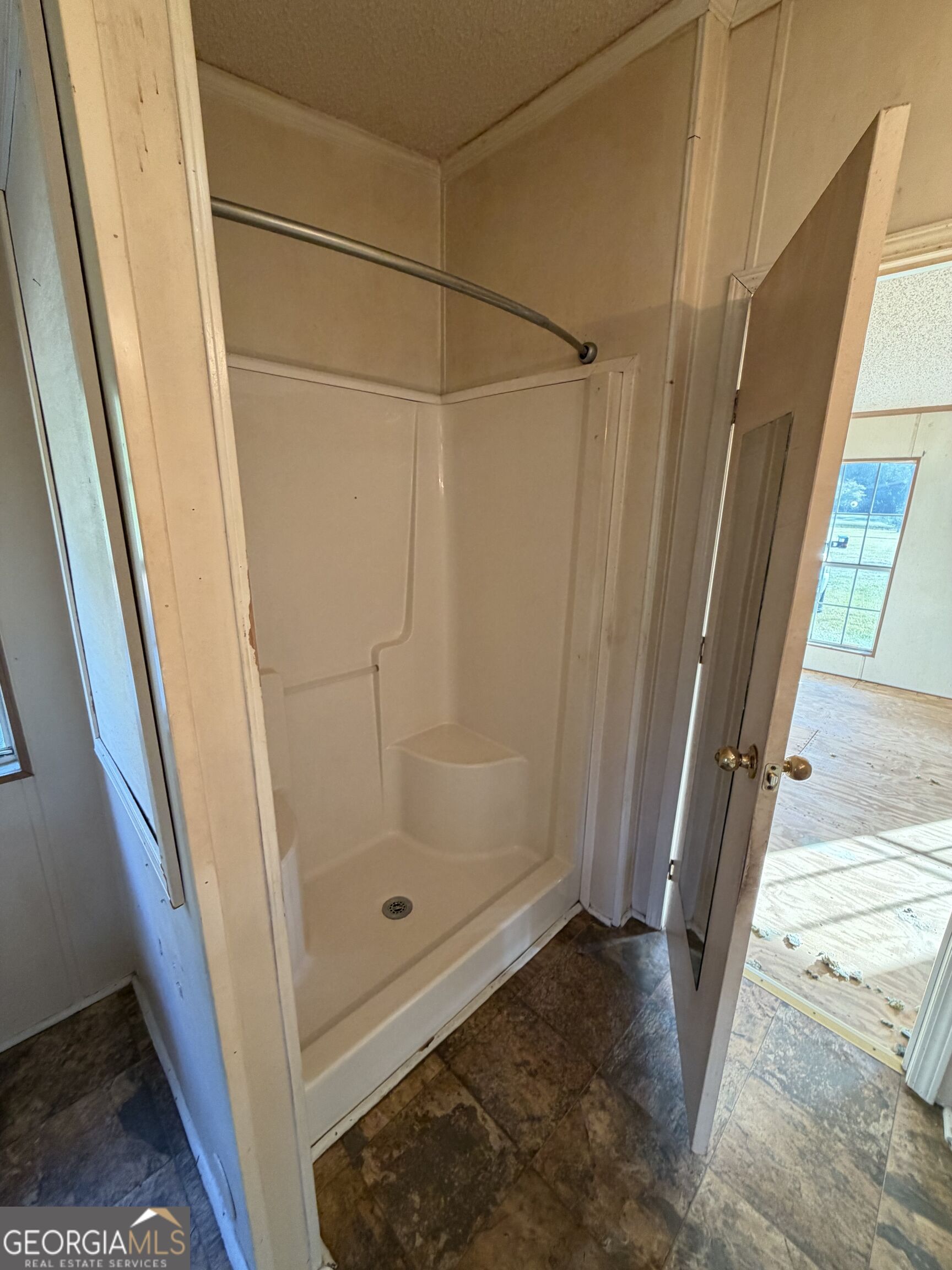 385 Dean Road Property Photo 12