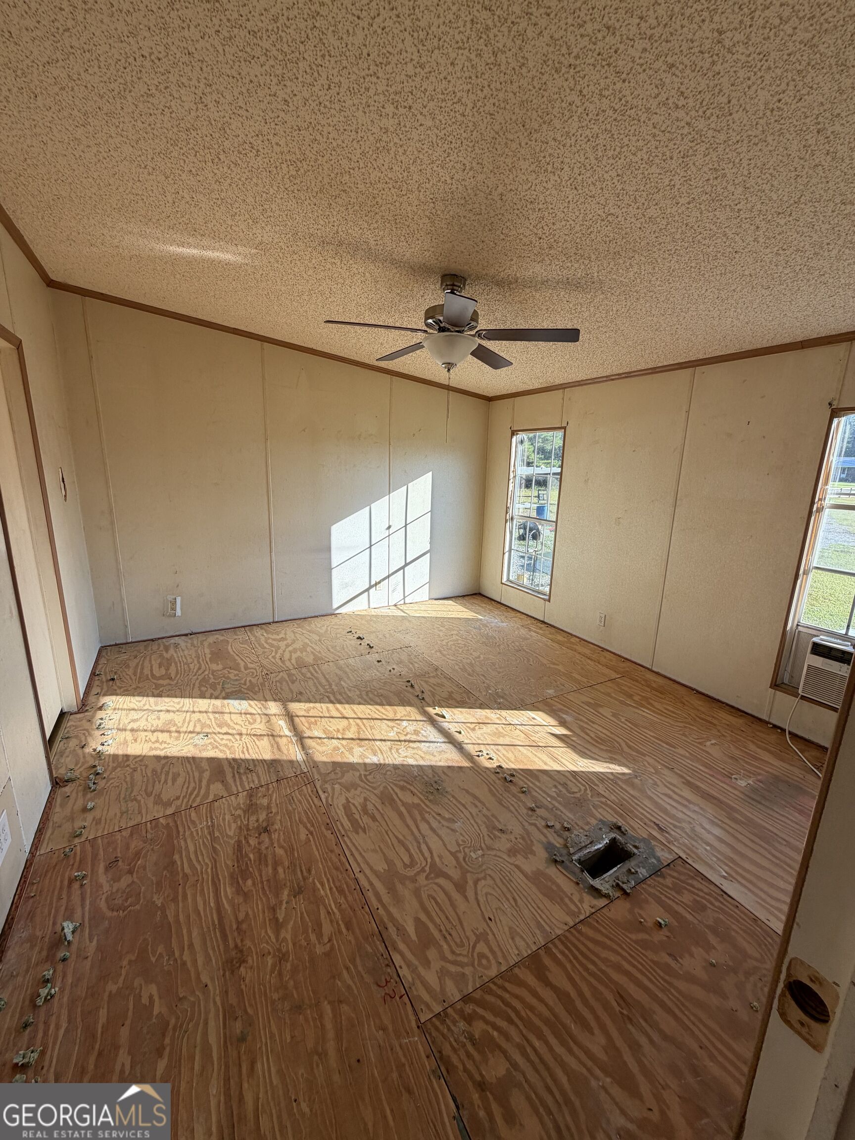 385 Dean Road Property Photo 14