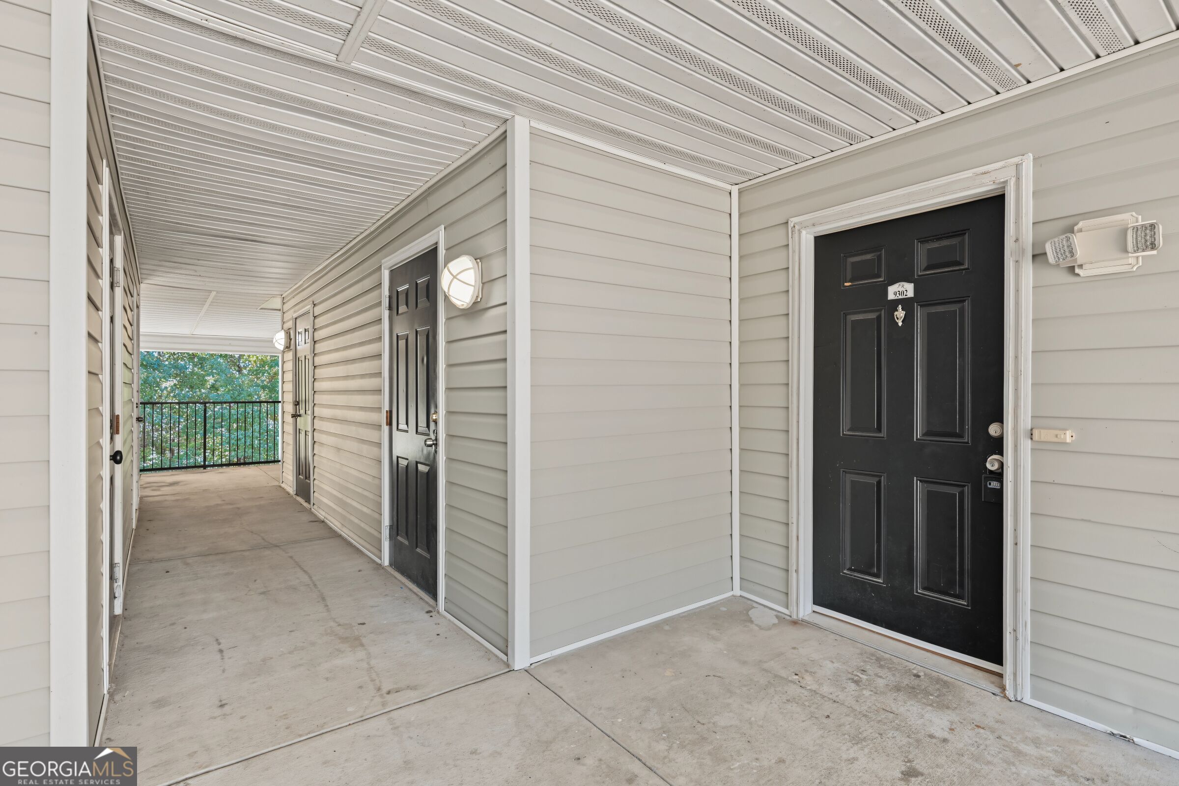 9302 Fairington Ridge Circle Property Photo 6