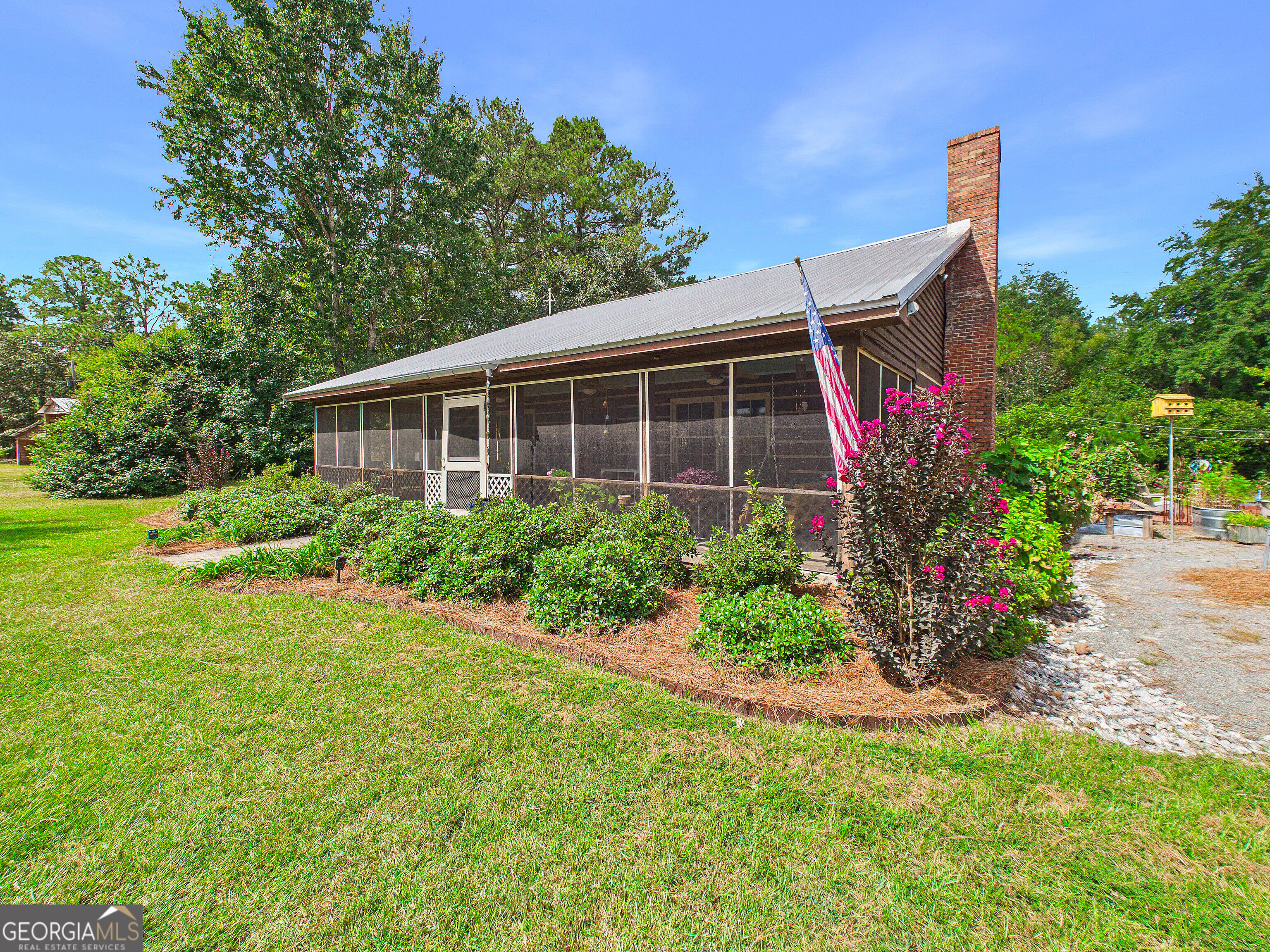 360 Parks Road Property Photo 4
