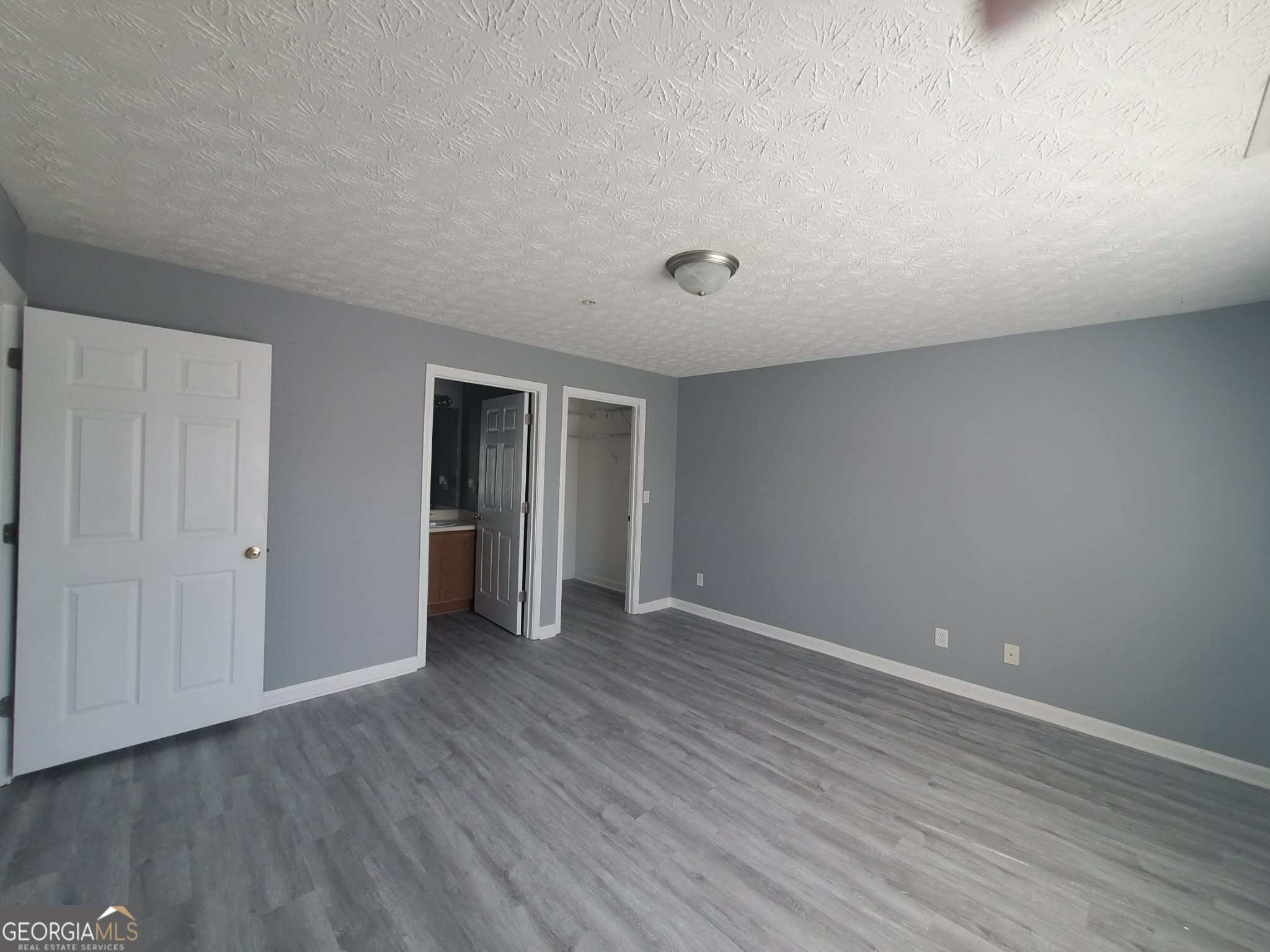 17301 Waldrop Cove Property Photo 6