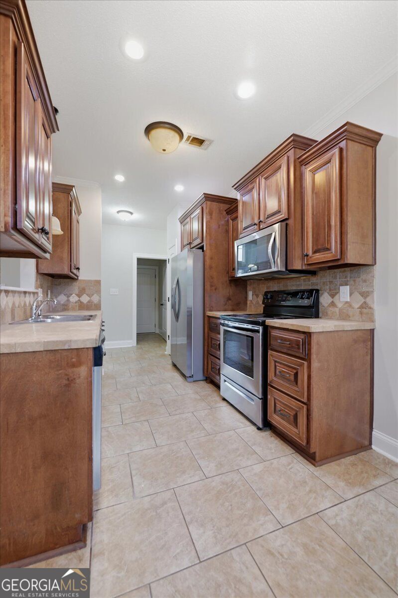 200 Saint Augustine Drive Property Photo 8