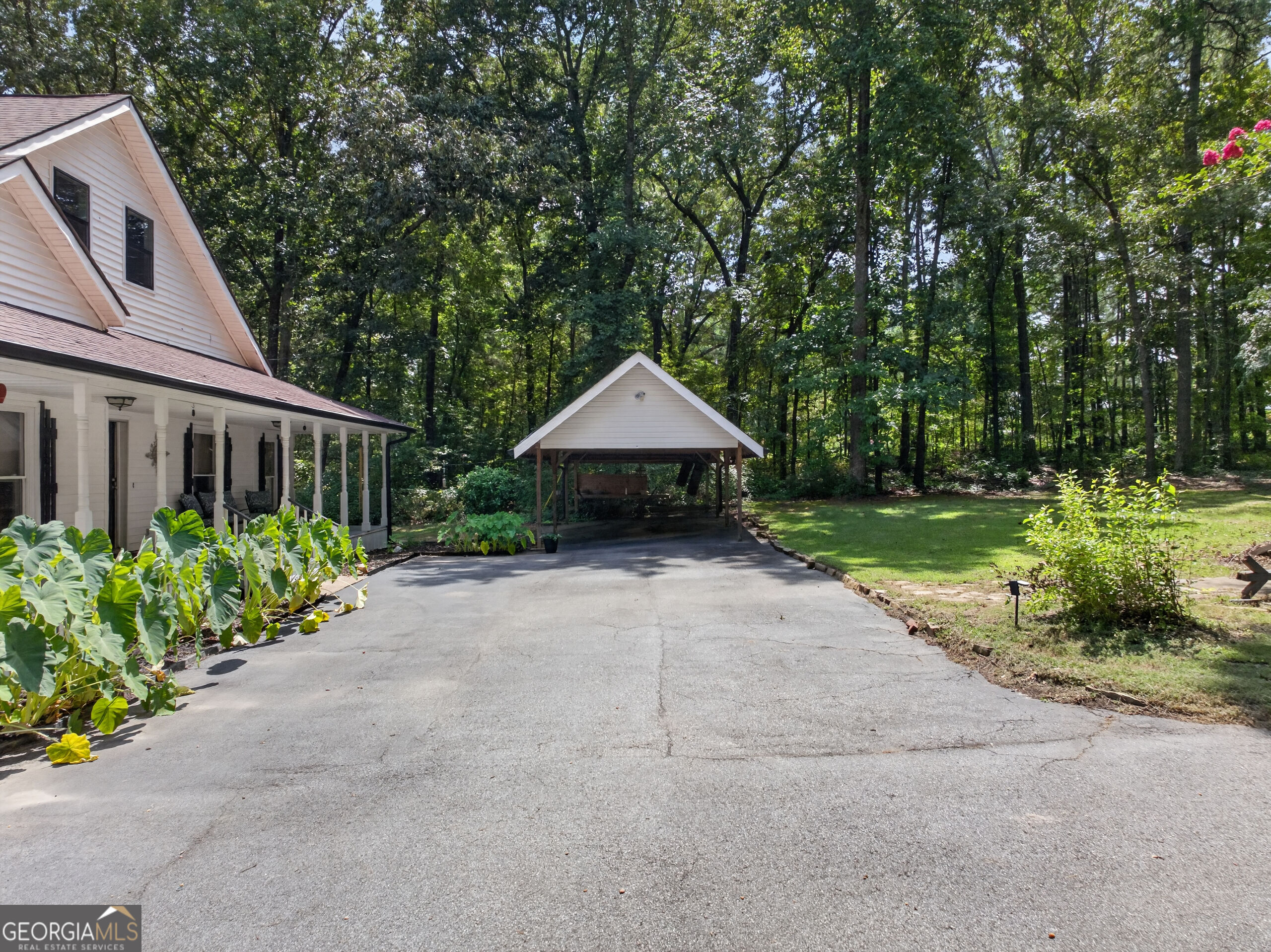 2856 Old Peachtree Road Property Photo 2
