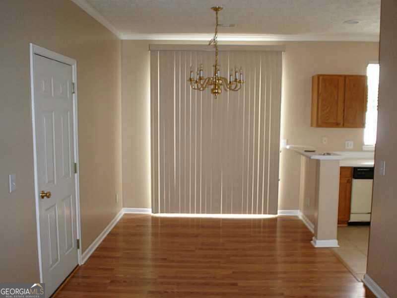 972 Windcroft Circle Nw Property Photo 4