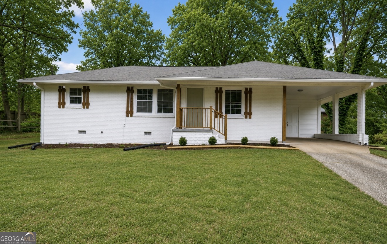 926 Green Valley Road Sw Property Photo 2