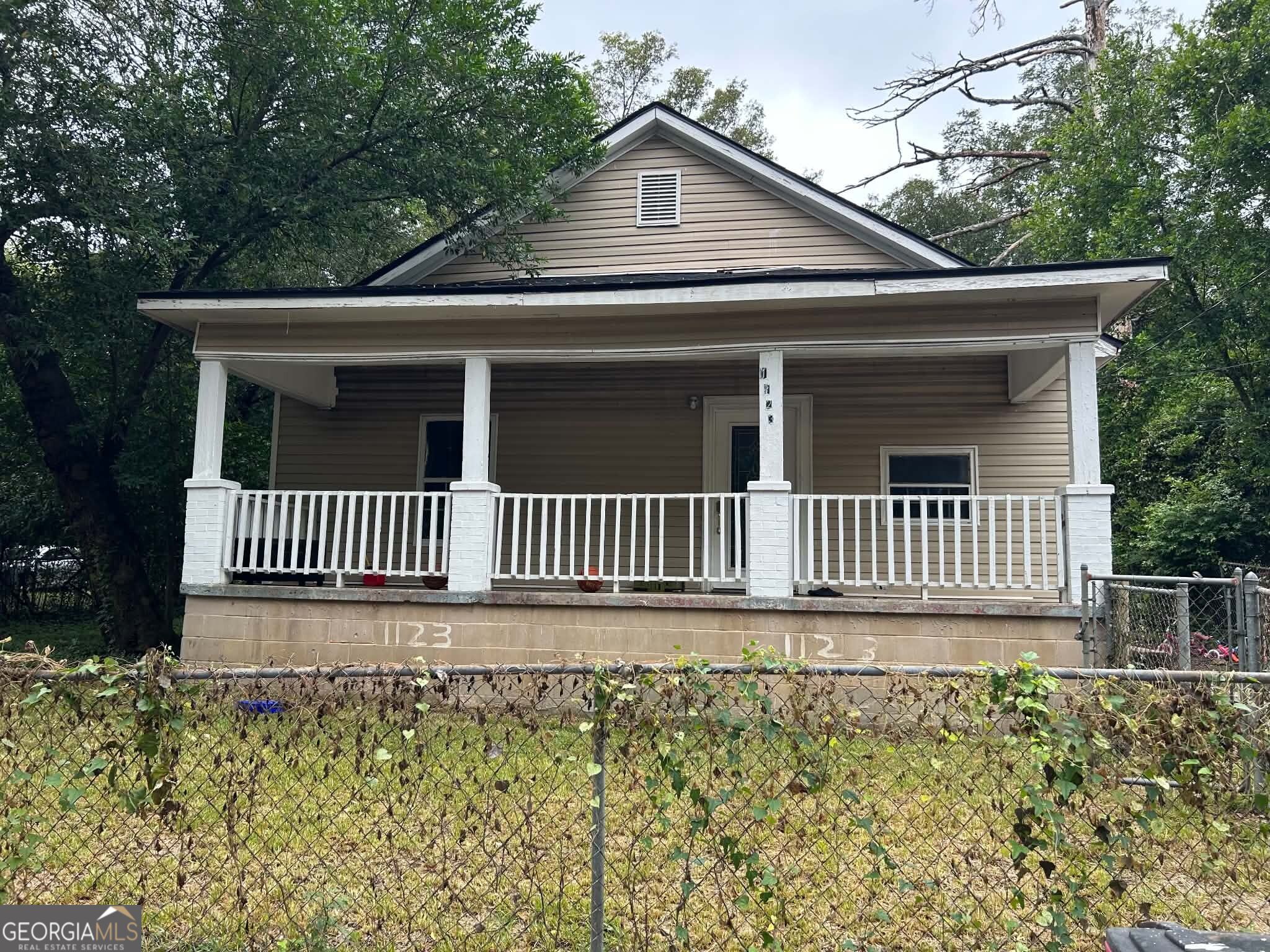 1123 Scotland Avenue Property Photo 1