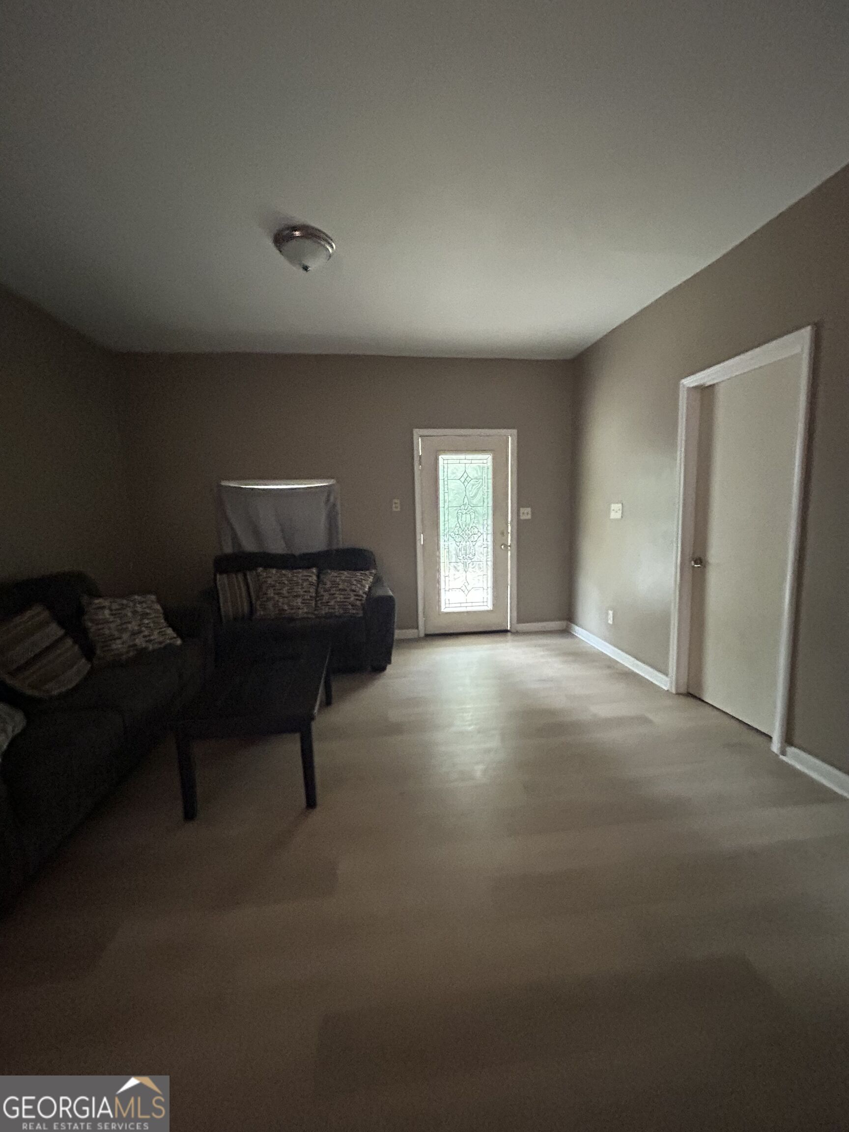 1123 Scotland Avenue Property Photo 6