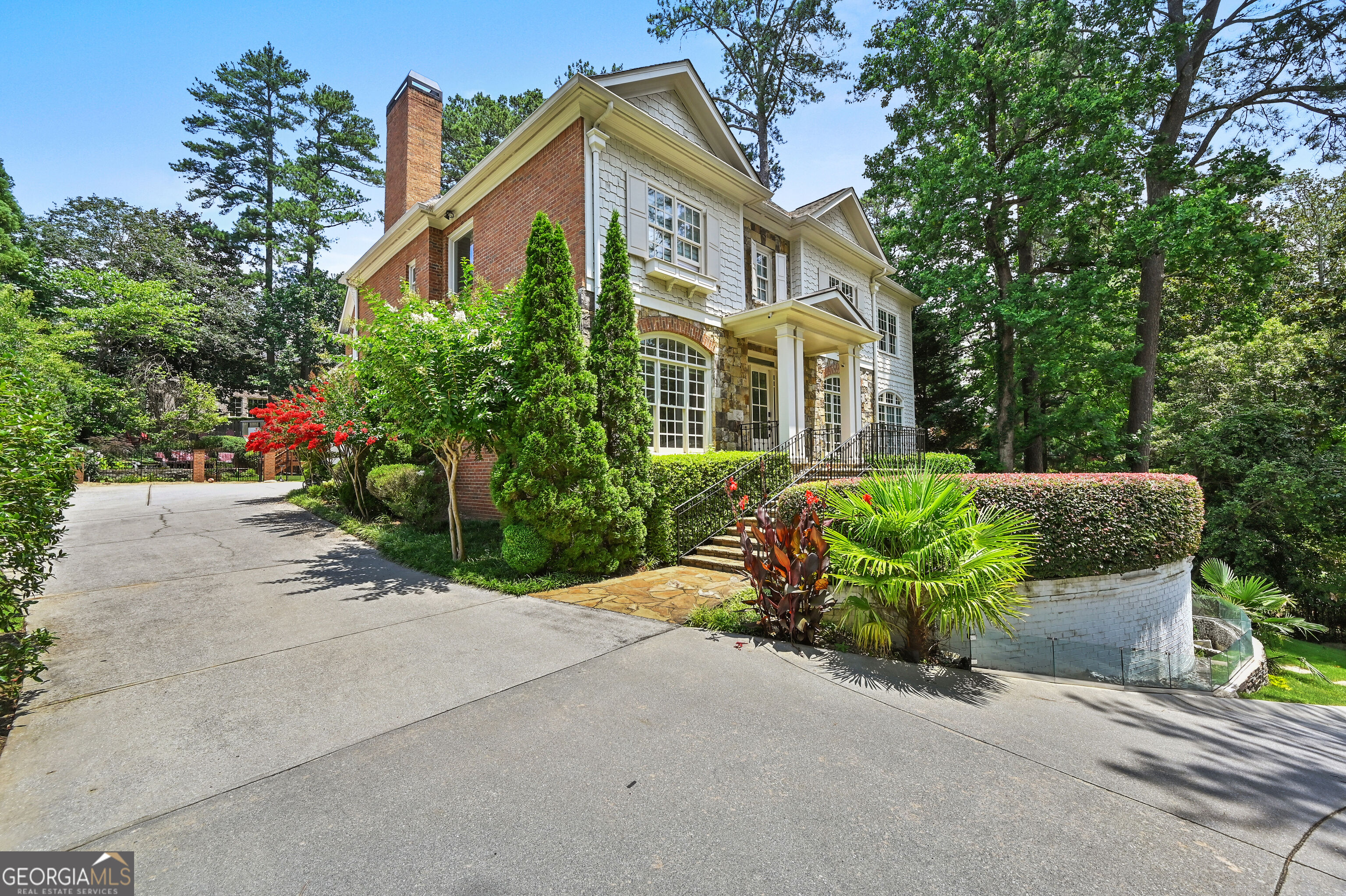 982 Ne Canter Road Property Photo 3
