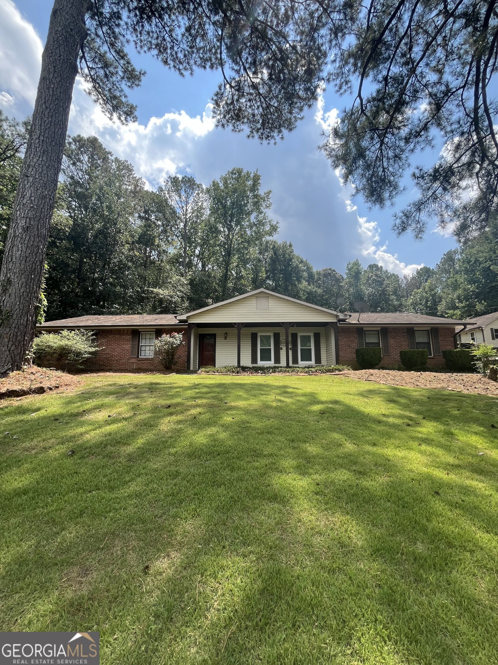 6570 Jones Road Property Photo 2