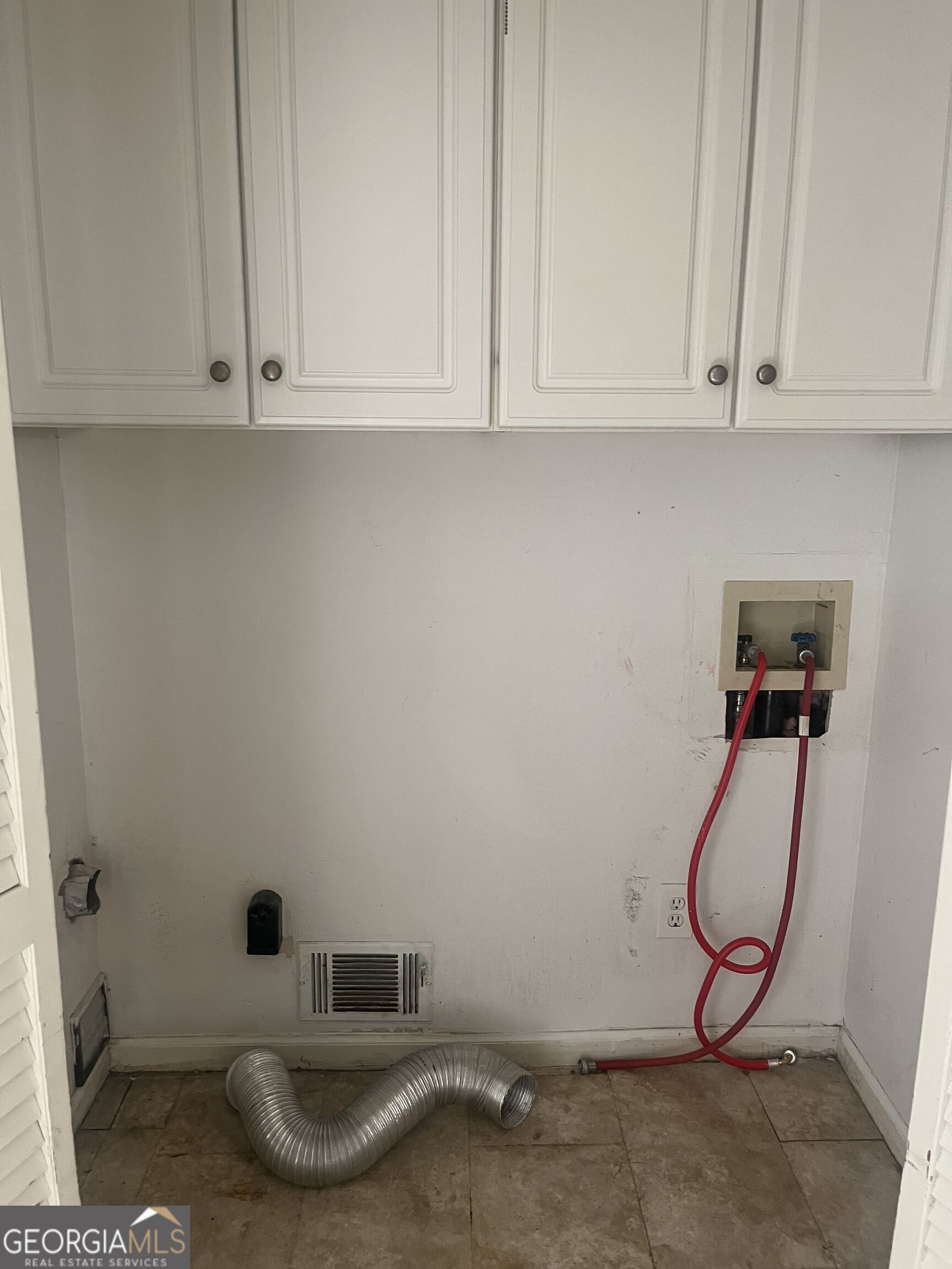 6570 Jones Road Property Photo 10