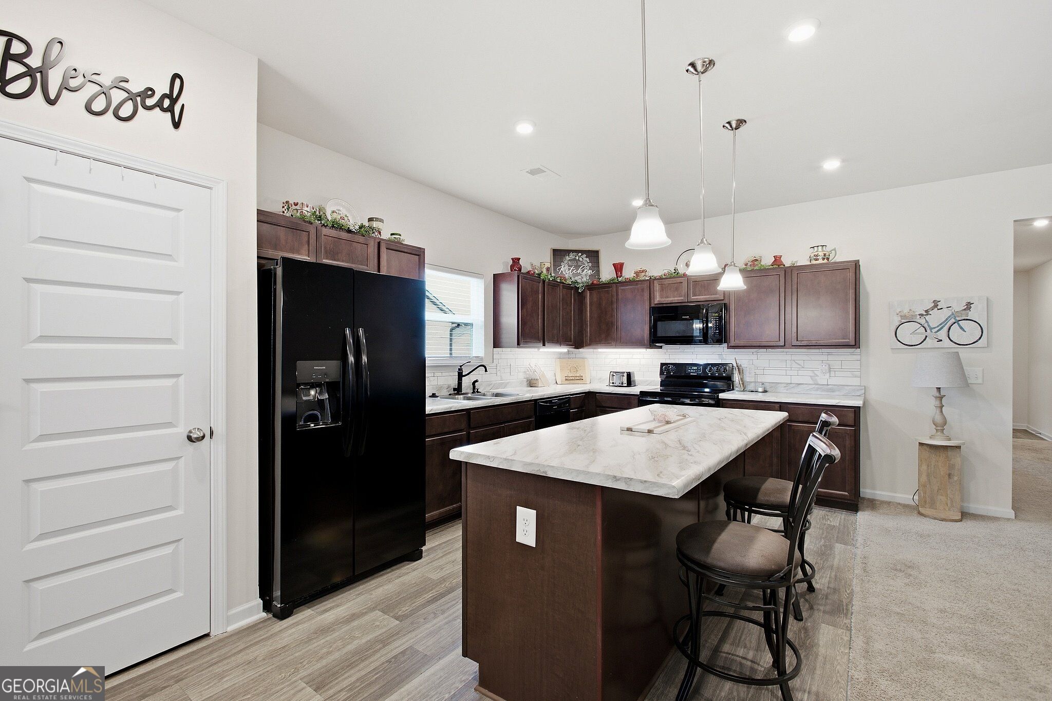 62 Royal Oak Drive Ne Property Photo 8