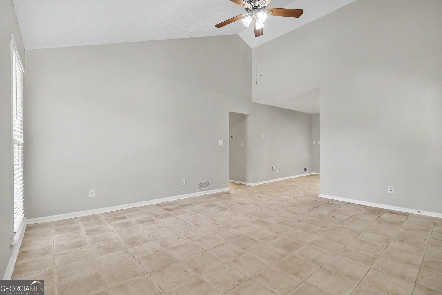 2765 Poplar Lane Property Photo 6