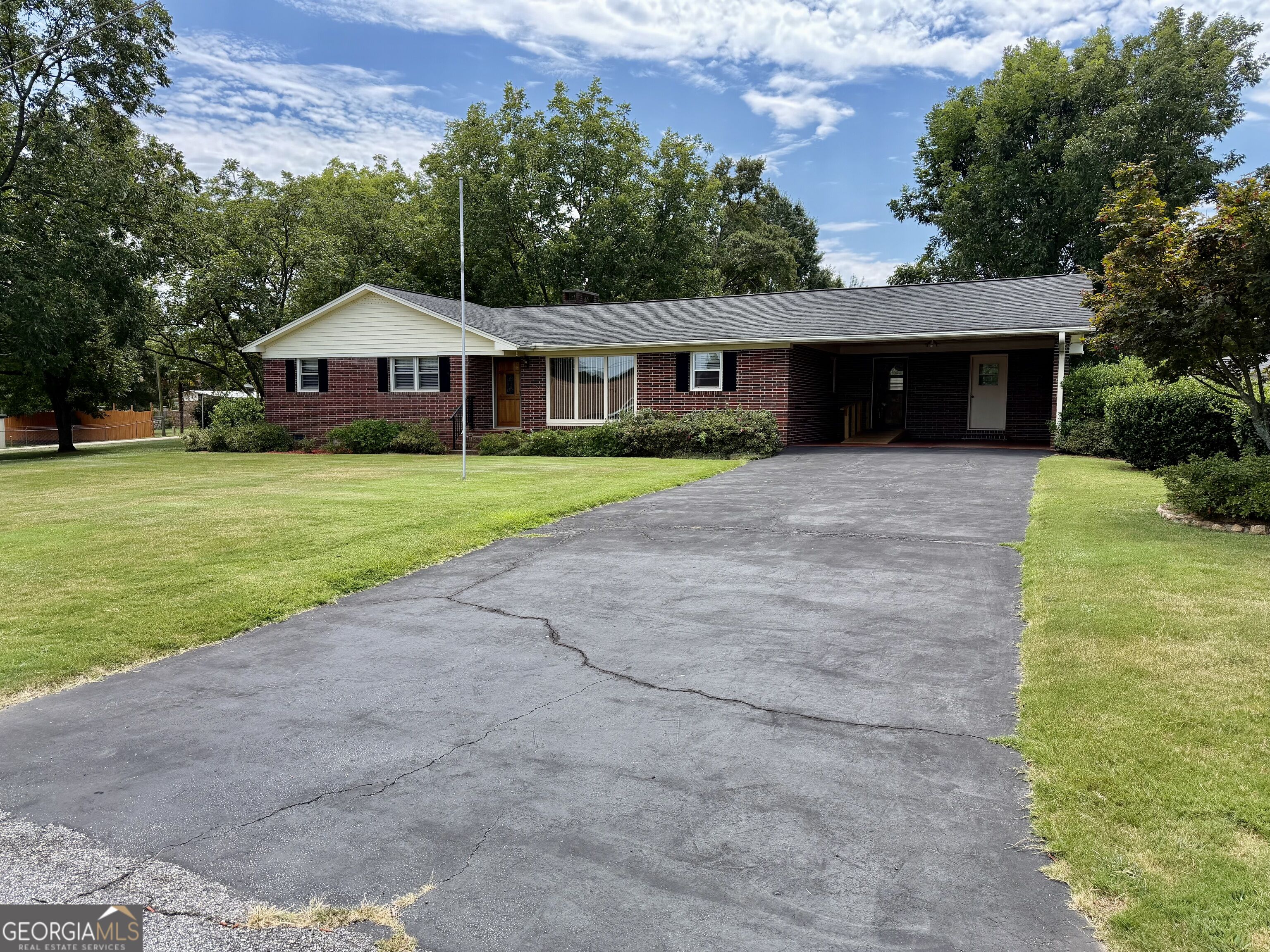 95 Race Street Property Photo 3