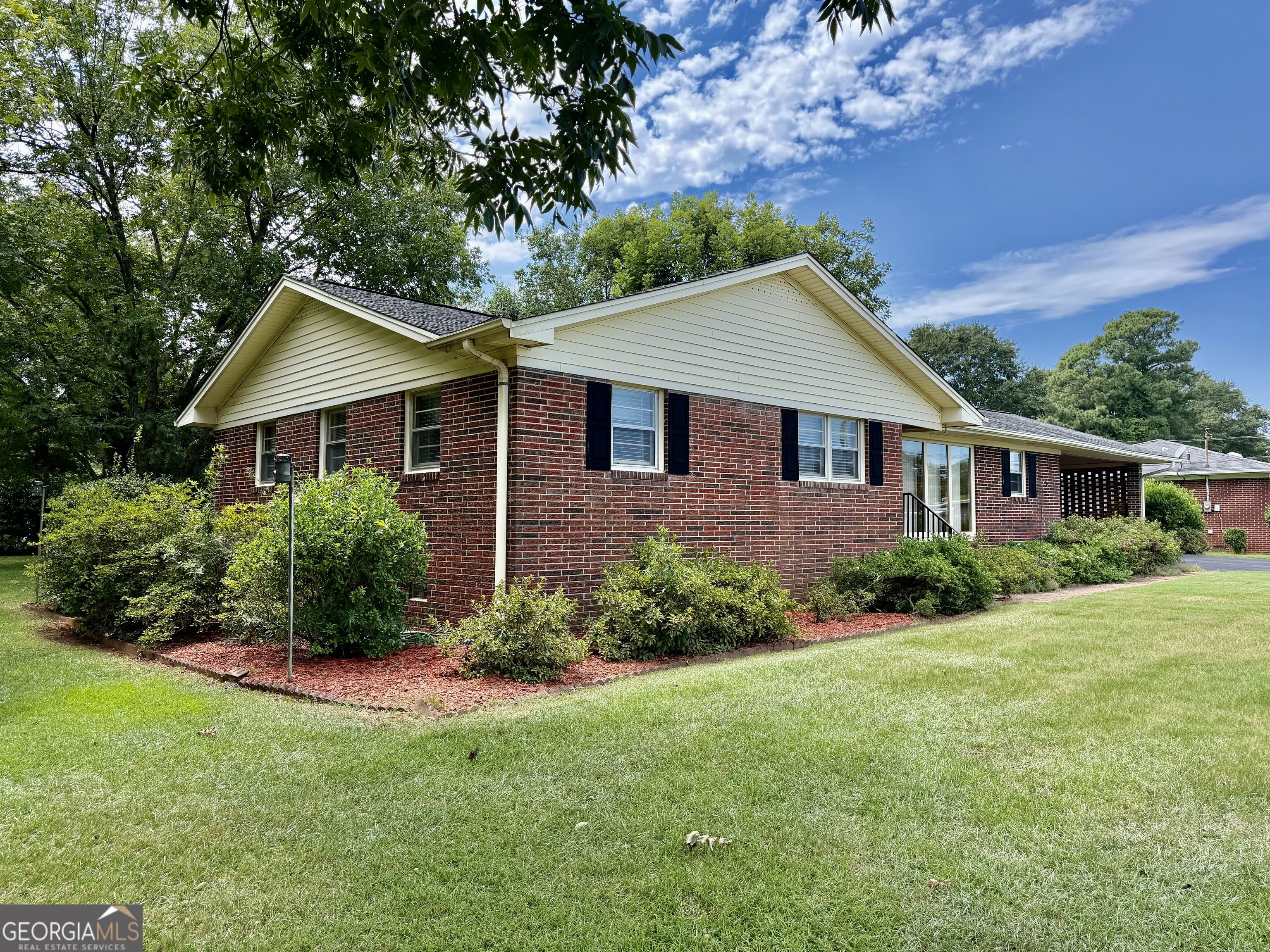 95 Race Street Property Photo 5