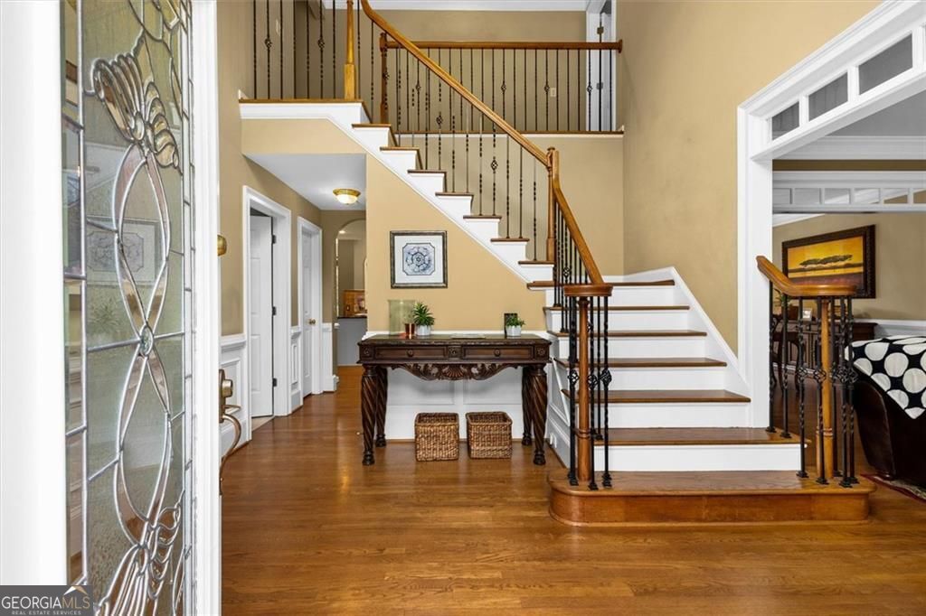 210 York Town Circle Property Photo 3