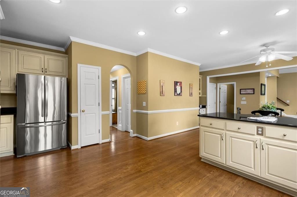 210 York Town Circle Property Photo 13